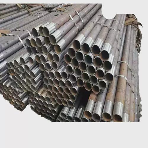 如何确定不同土层类型下桩基钢管的合理壁厚？